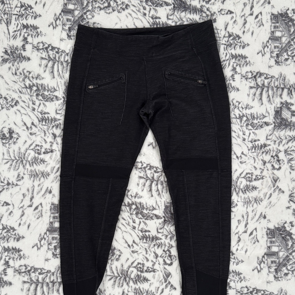 Lululemon moto leggings in dark gray and black